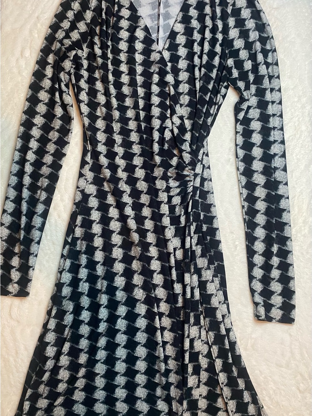 Kamali Kulture Women’s M Black & White Geometric Faux Wrap Dress